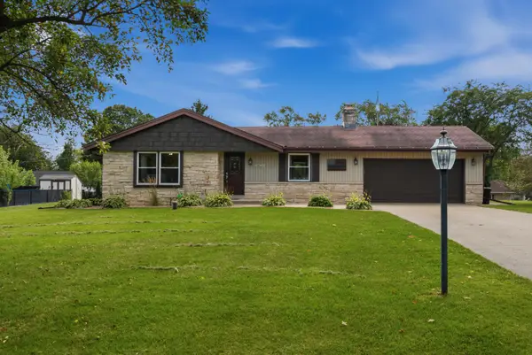 N74W22095 Alta Vista Dr, Lisbon, WI 53089
