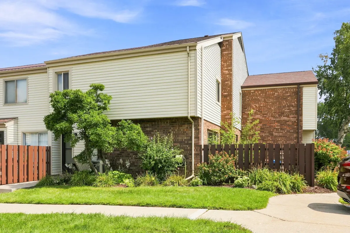 1433 30th Ave, Kenosha, WI 53144 - #1