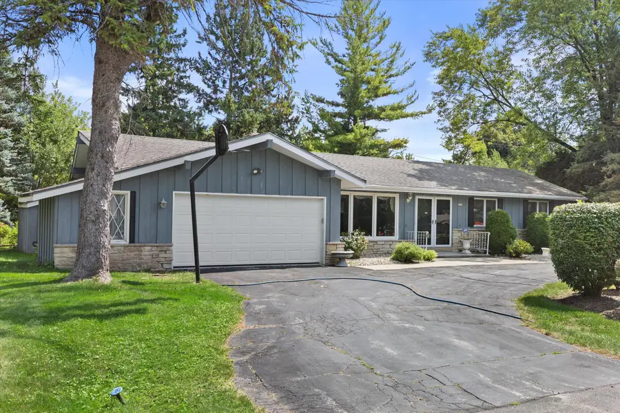 2310 Guinevere Dr, Brookfield, WI 53045 - #2