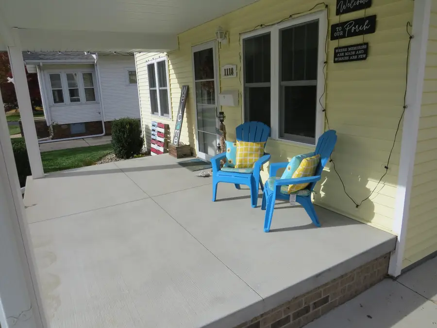 1118 River Dr, Watertown, WI 53094 - #3