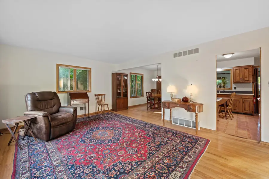 5788 N Milwaukee River Pkwy, Glendale, WI 53209 - #2