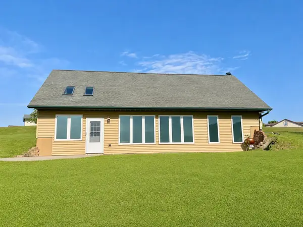 29056 Skyview Ln, Eastman, WI 54626