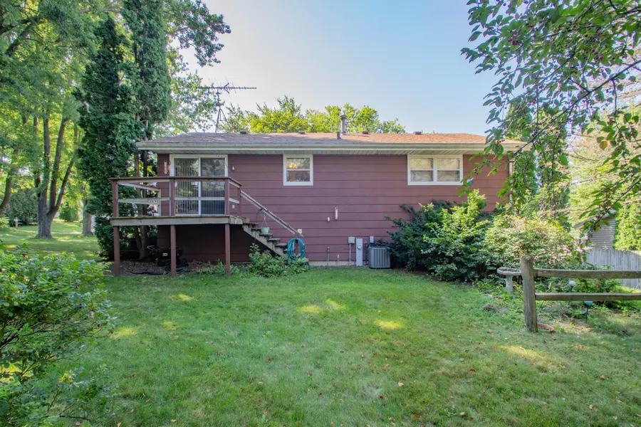 1068 Kiewert St, Watertown, WI 53098 - #3