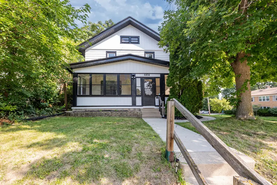 6804 Maple Ter, Wauwatosa, WI 53213 - #2