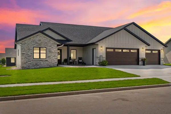 2910 Beyer Rd, Holmen, WI 54636