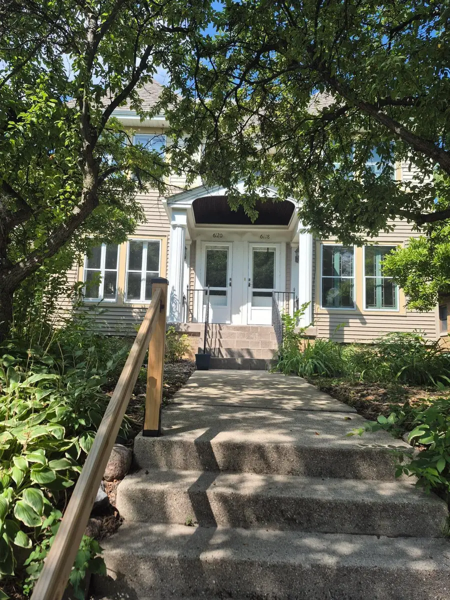6118 W Wisconsin Ave, Wauwatosa, WI 53213 - #3