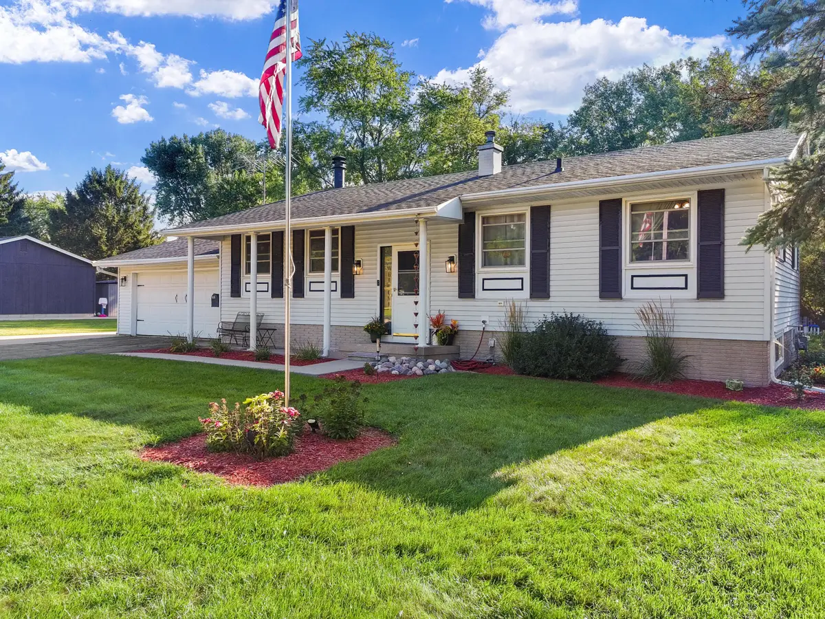 309 N Jackson St, Elkhorn, WI 53121 - #1
