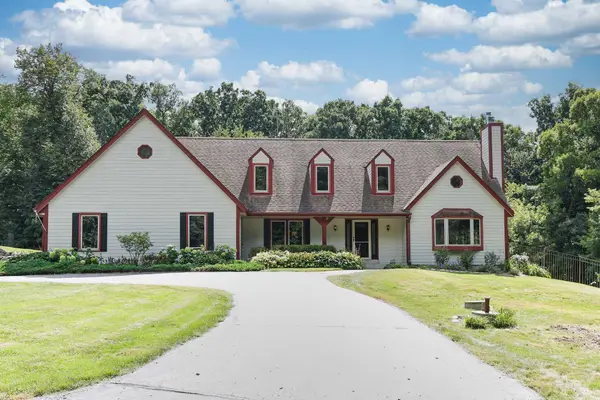16995 W Small Rd, New Berlin, WI 53151