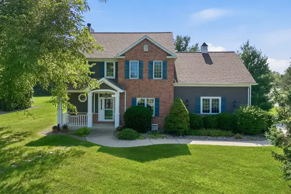 413 Lakewood Dr, Williams Bay, WI 53191