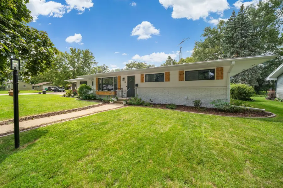 12 Ridgway St, Elkhorn, WI 53121 - #2
