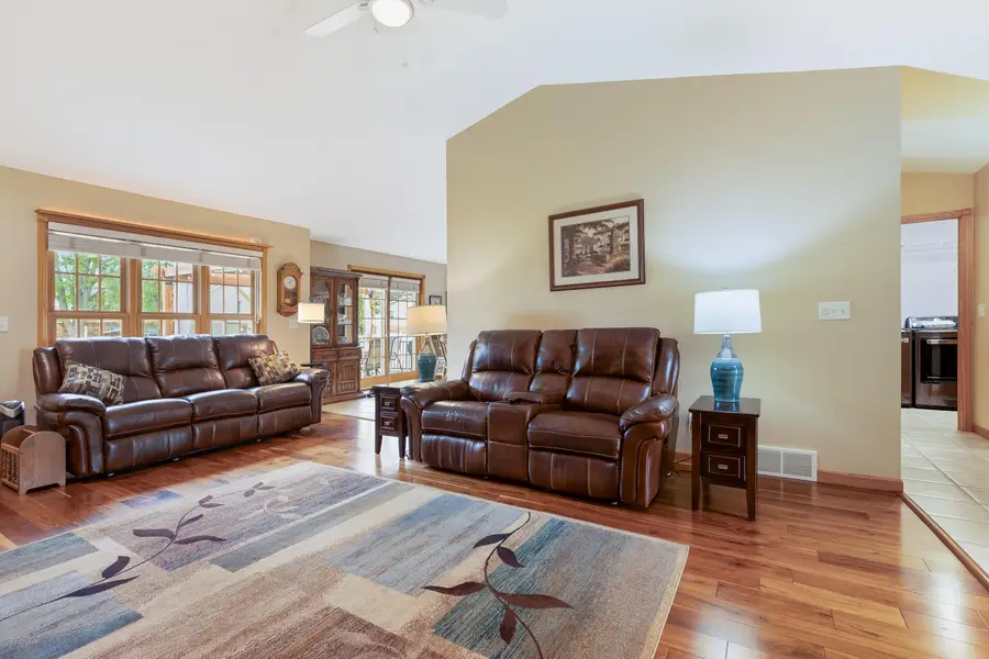 913 Oak Ave N, Onalaska, WI 54650 - #2