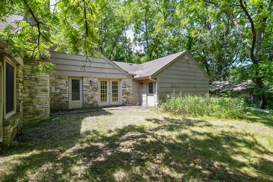 W269S3178 Merrill Hills Rd, Waukesha, WI 53189 - #2