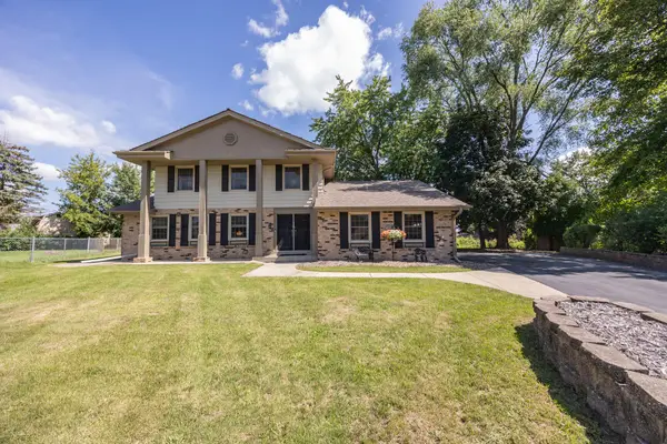 12430 W Burdick Ct, New Berlin, WI 53151