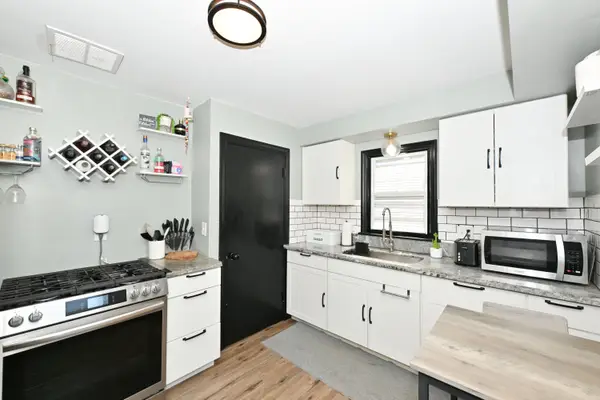 8113 W Townsend St, Milwaukee, WI 53222