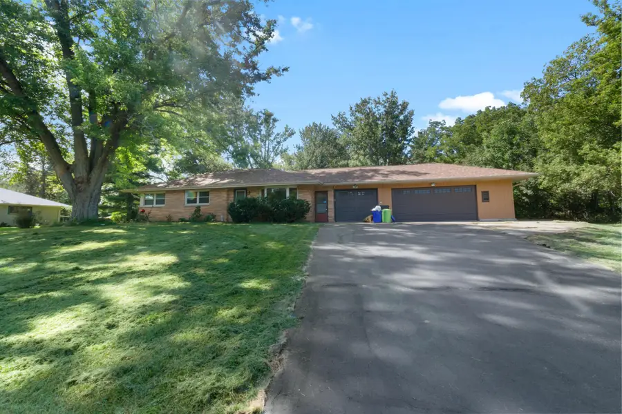 W222N8351 Plainview Pkwy, Lisbon, WI 53089 - #3