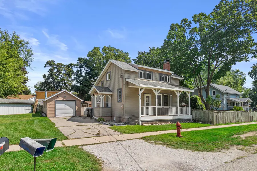 320 N Fourth St, Palmyra, WI 53156 - #2