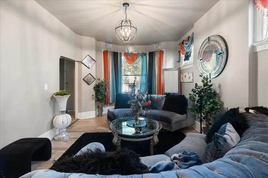 2829 W Juneau Ave, Milwaukee, WI 53208 - #2