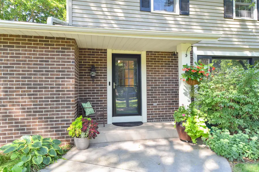 W257N5671 North Hill Dr, Lisbon, WI 53089 - #2