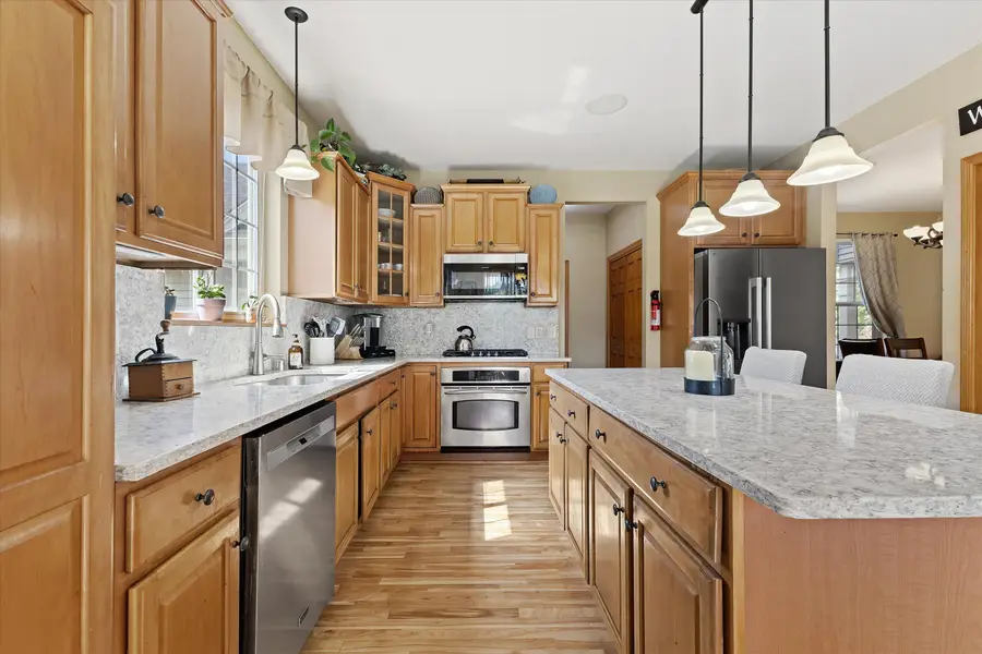 1823 Deer Path, Waukesha, WI 53189 - #3