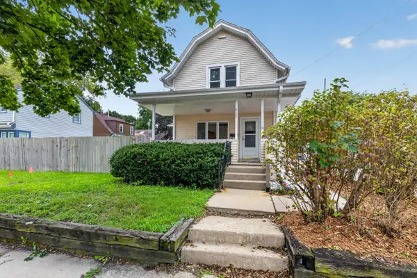 313 E Laflin Ave, Waukesha, WI 53186