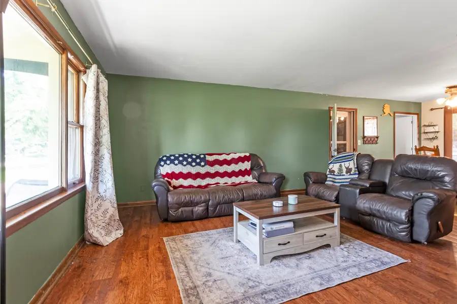 891 E Daffodil Ln, Beloit, WI 53511 - #2
