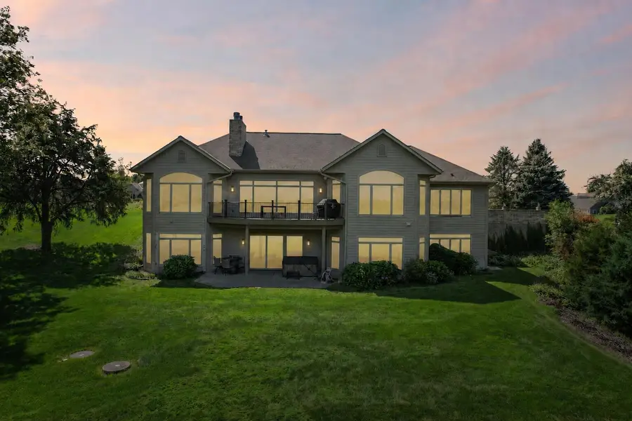 194 Crooked Stick Pass, North Prairie, WI 53153 - #2