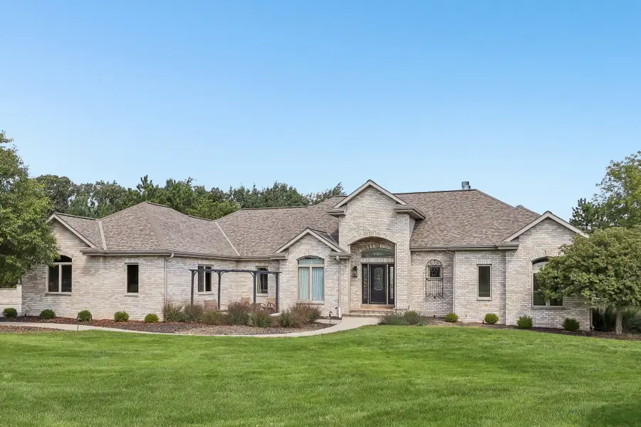 194 Crooked Stick Pass, North Prairie, WI 53153 - #3