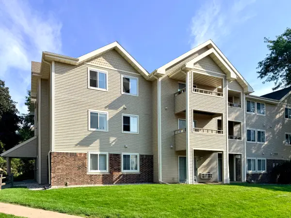 1124 Morraine View Dr, Madison, WI 53719