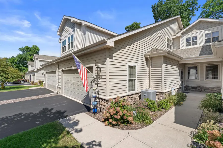 572 Cedar Bluffs Way, Slinger, WI 53086 - #3