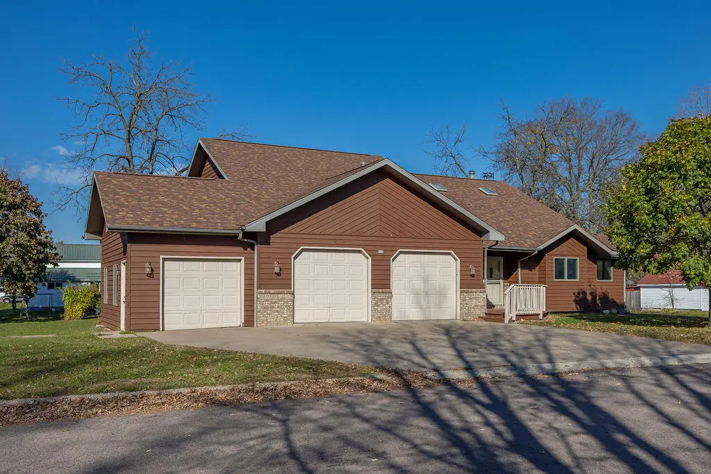 636 E Olson St, Blair, WI 54616 - #1