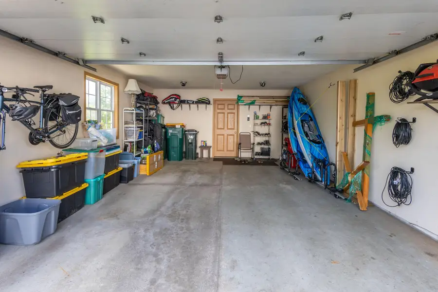 677 Wood River Ct, West Bend, WI 53095 - #3