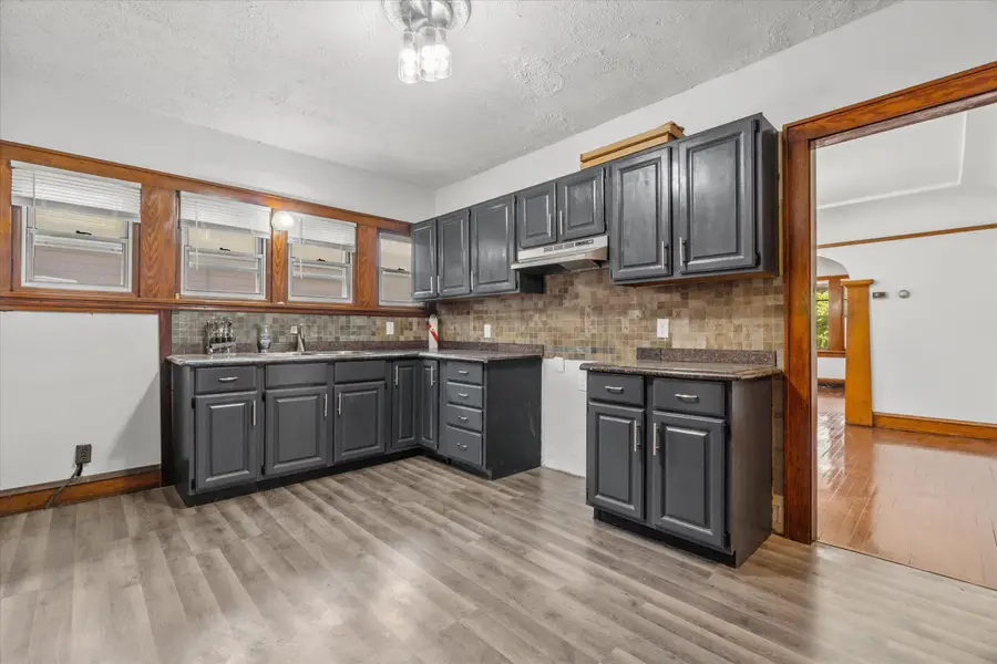 2031 W Pierce St, Milwaukee, WI 53204 - #3