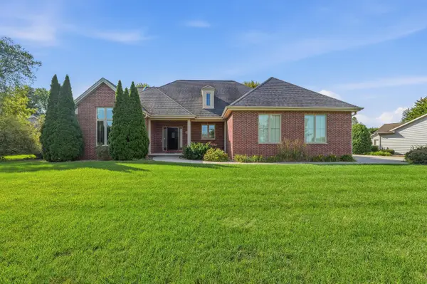 808 Mullen Dr, Fond Du Lac, WI 54935