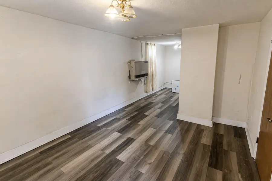 1953 S 5th Pl, Milwaukee, WI 53204 - #2