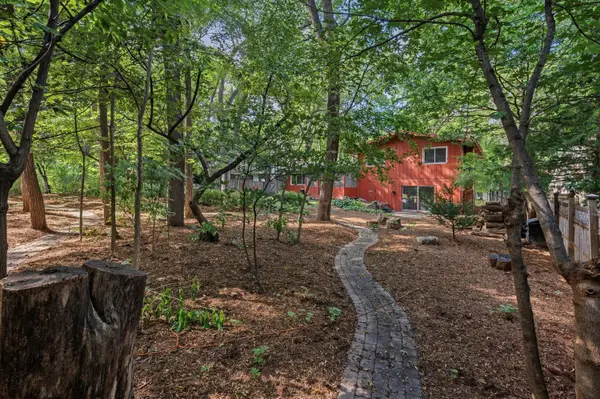 2909 Pelham Dr, Madison, WI 53713