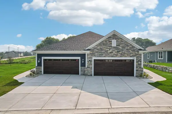 2127 Bluestem Dr, Waukesha, WI 53188