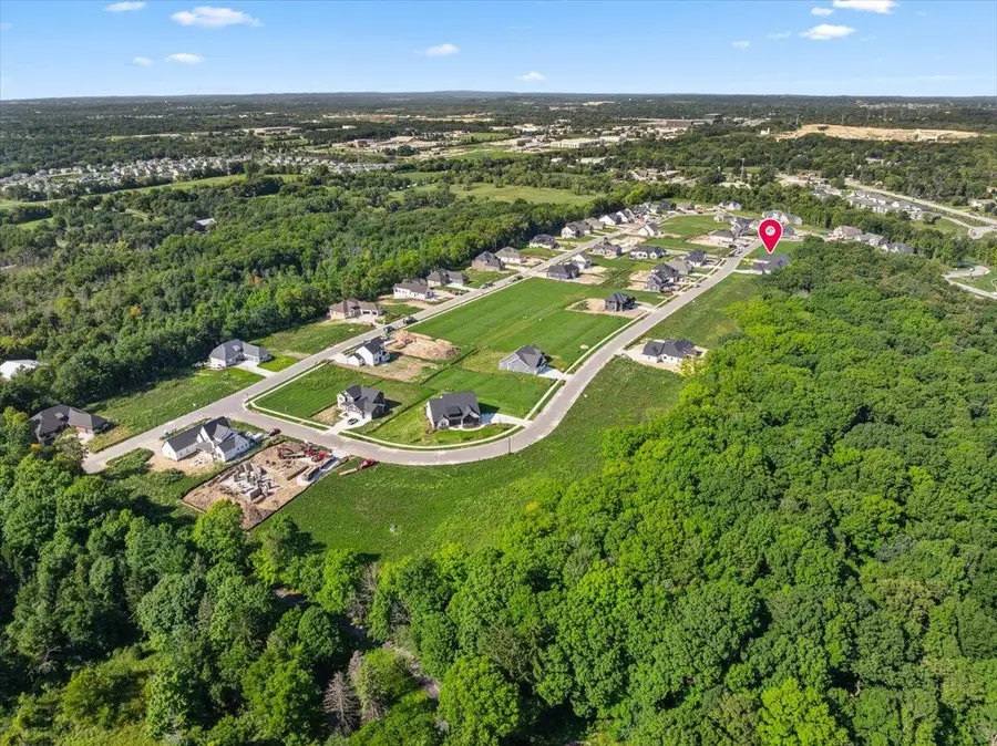 N66W21310 Sweet Clover Dr, Menomonee Falls, WI 53051 - #3