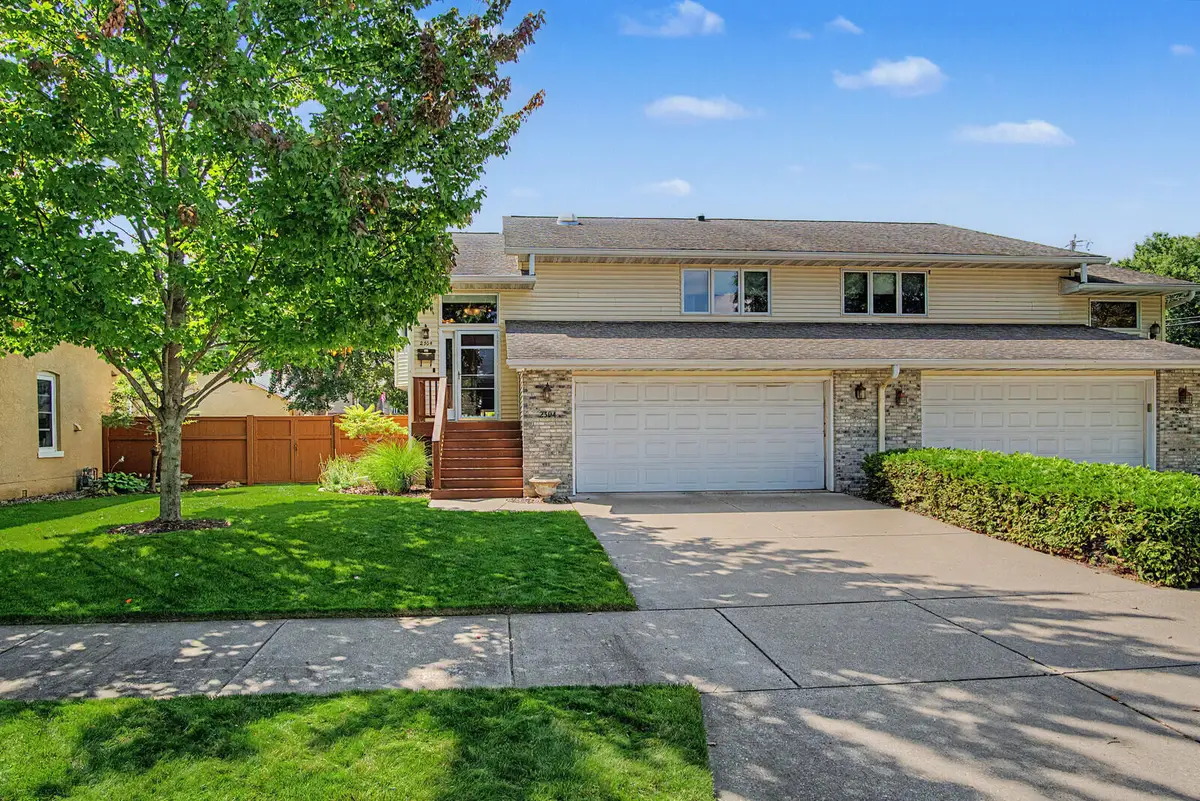 2304 13th St S, La Crosse, WI 54601 - #1