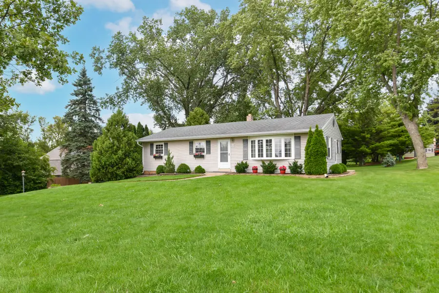 W192N5046 One Mile Rd, Menomonee Falls, WI 53051 - #2
