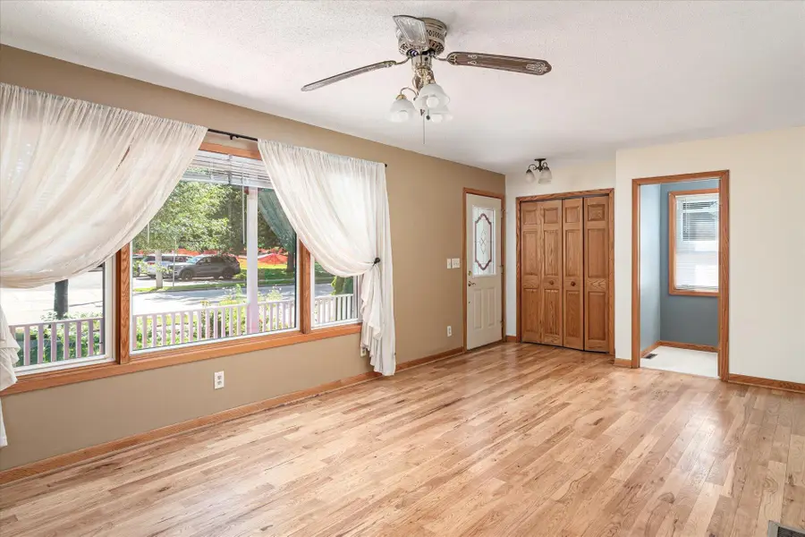 420 W Decker St, Viroqua, WI 54665 - #3
