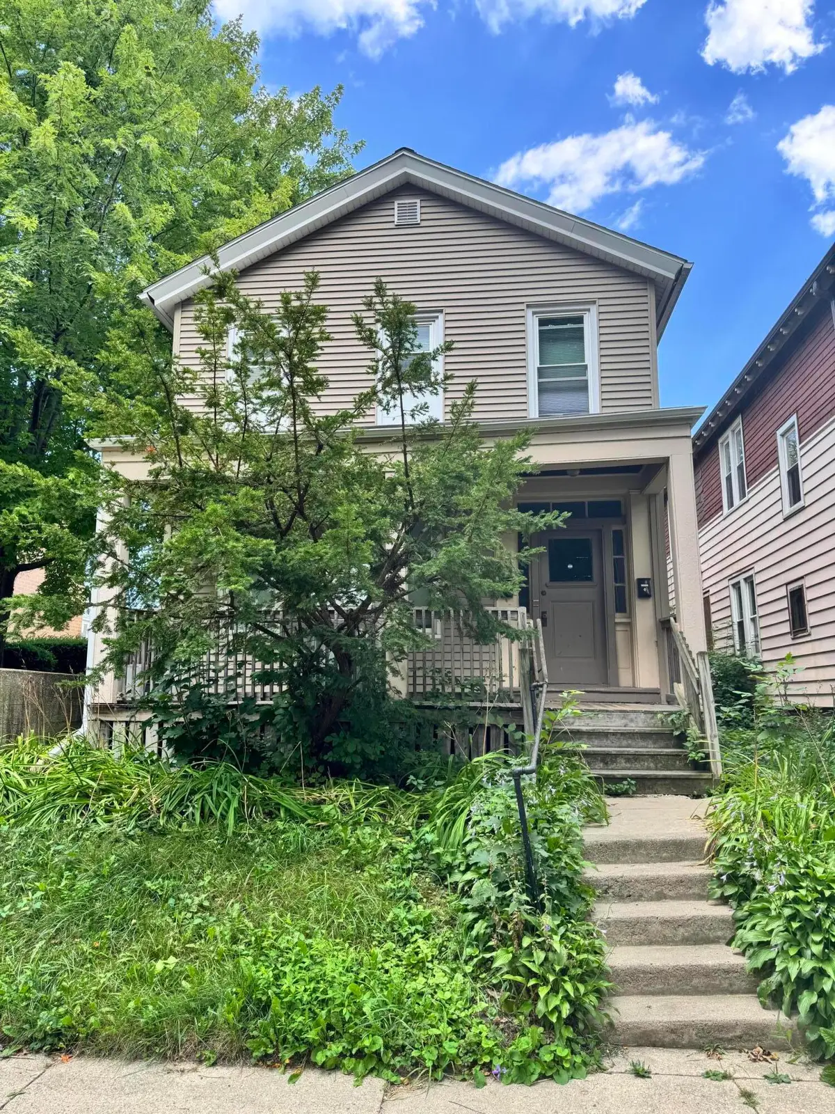 2920 N Bartlett Ave, Milwaukee, WI 53211 - #1