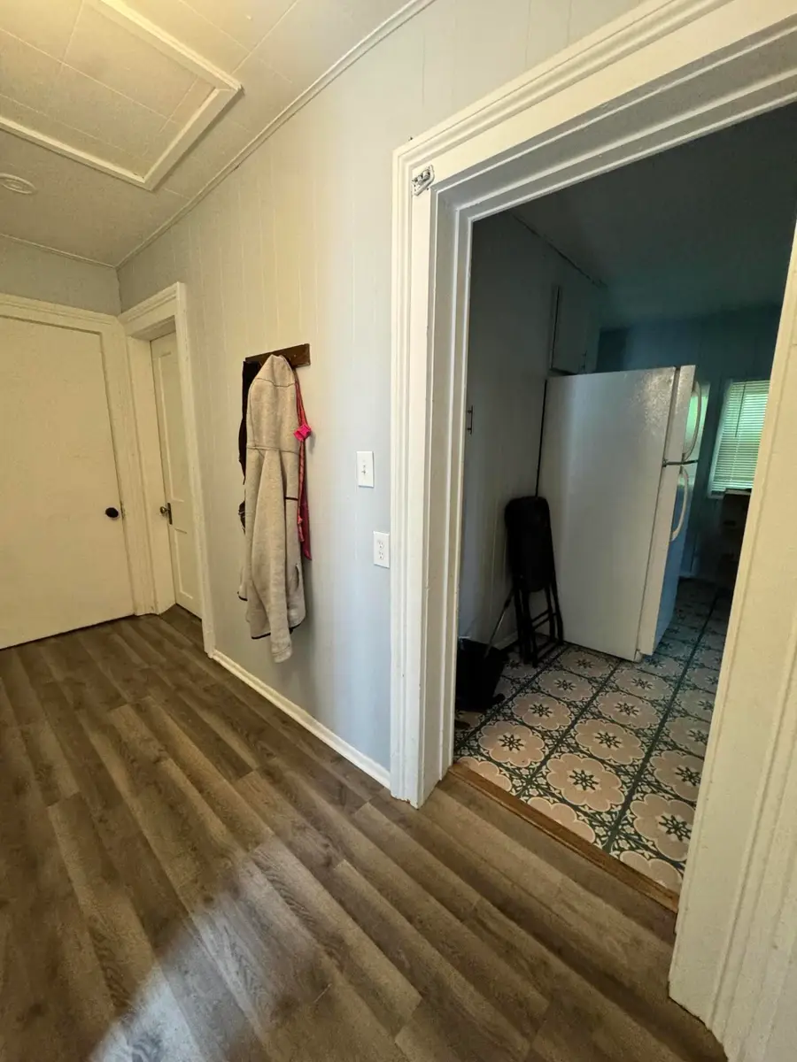 2920 N Bartlett Ave, Milwaukee, WI 53211 - #3