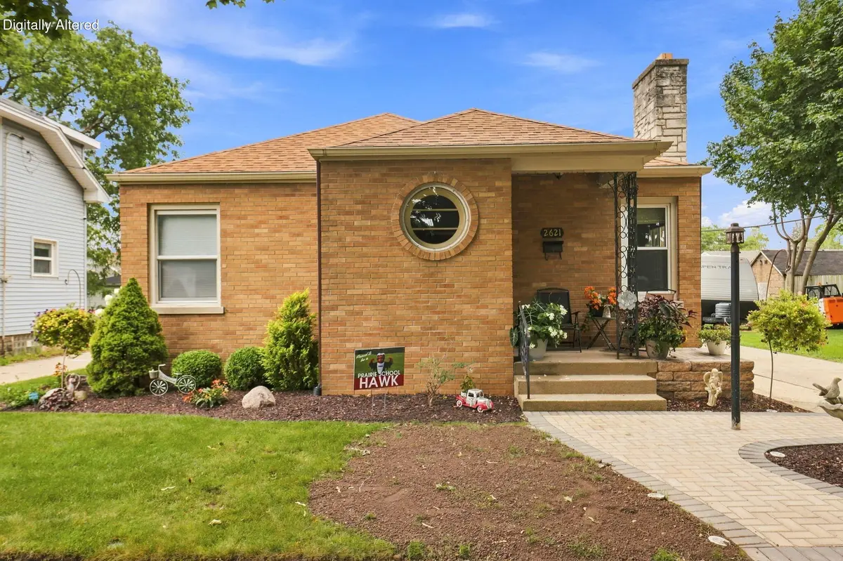 2621 Blaine Ave, Racine, WI 53405 - #1