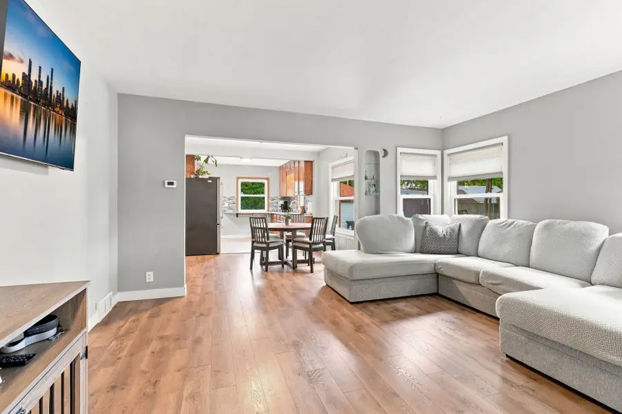 2621 Blaine Ave, Racine, WI 53405 - #2