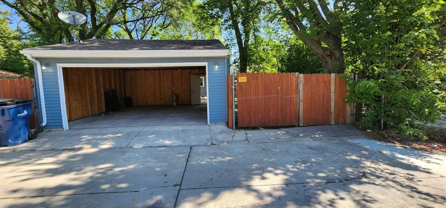4735 W Fond Du Lac Ave, Milwaukee, WI 53216 - #3