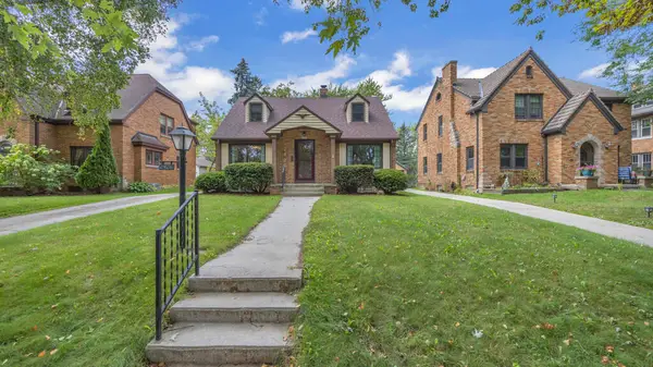 2426 N 9th St, Sheboygan, WI 53083