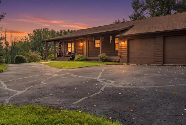 N7139 Elm Ct, Holland, WI 54636