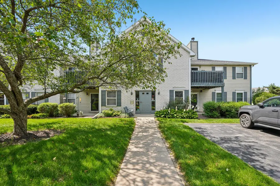 N25W24069 River Park Dr, Pewaukee, WI 53072 - #2