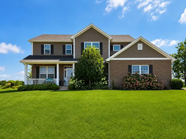 401 Chesterfield Ct, Williams Bay, WI 53191