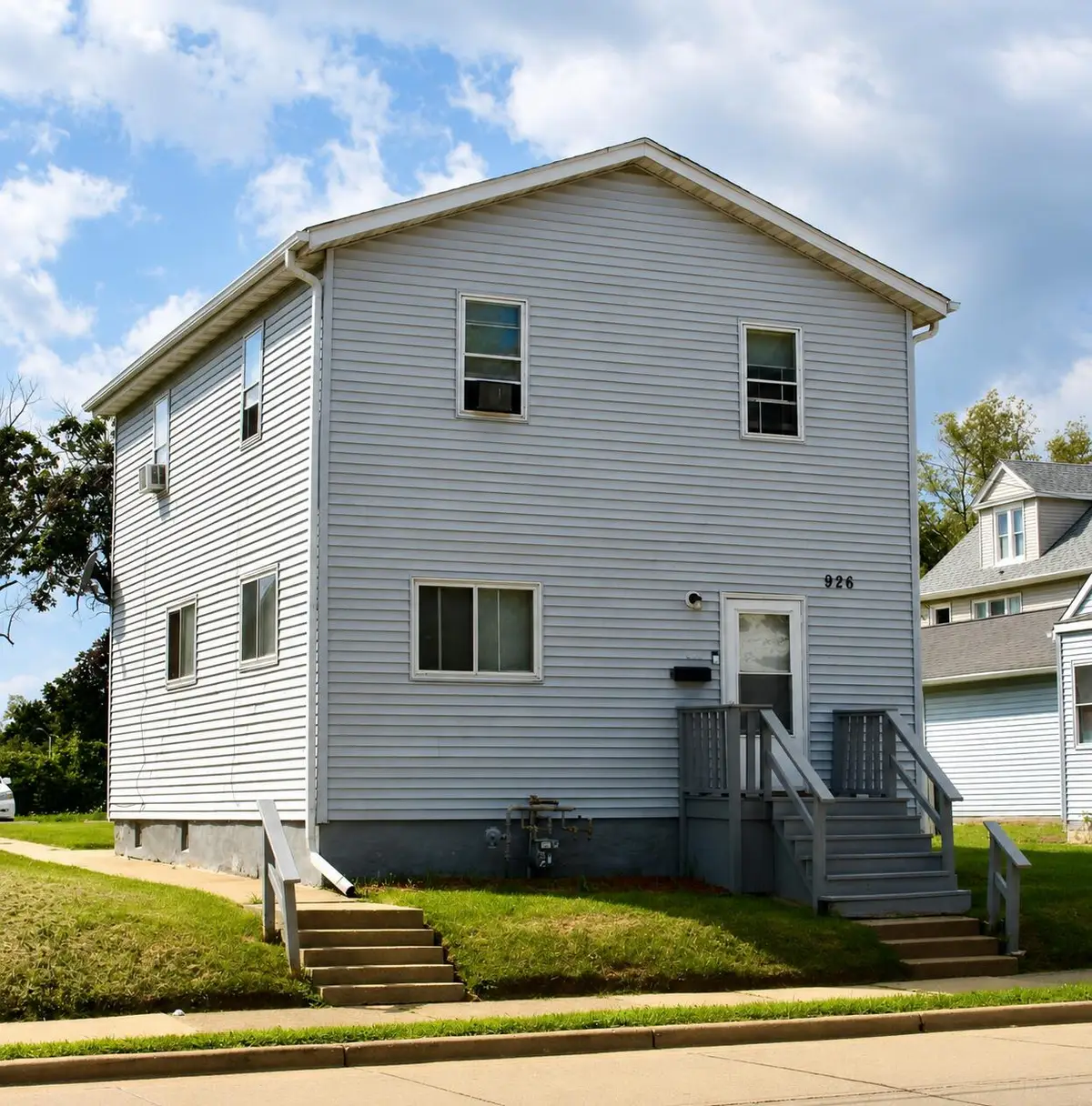 926 N Memorial Dr, Racine, WI 53404 - #1